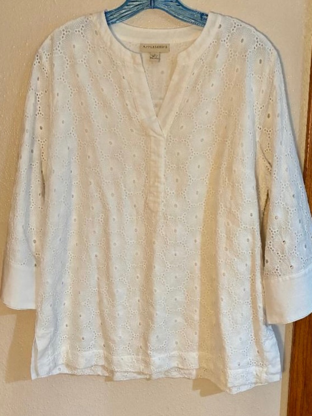 White pullover ladies blouse/shirt by Appleseed's, eyelet cotton fabric, size L
